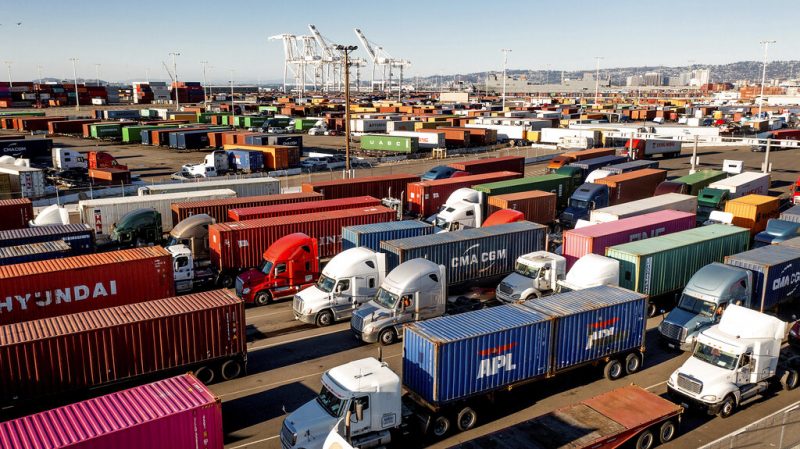 Wed. 9:12 a.m.: US economy grew at 2.3% rate in Q3, up from earlier estimate